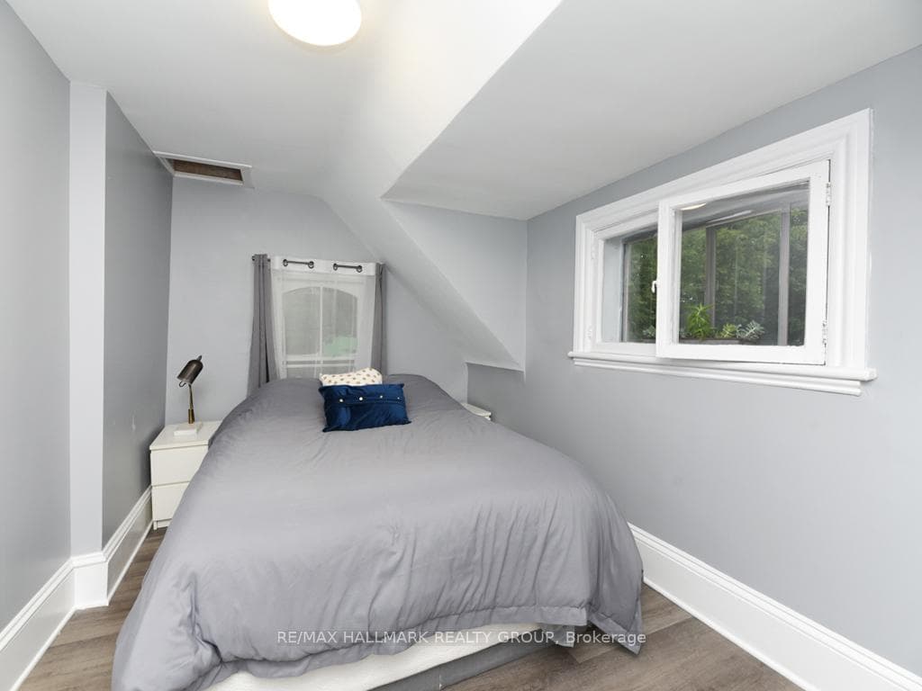 419 BESSERER Street photo 15