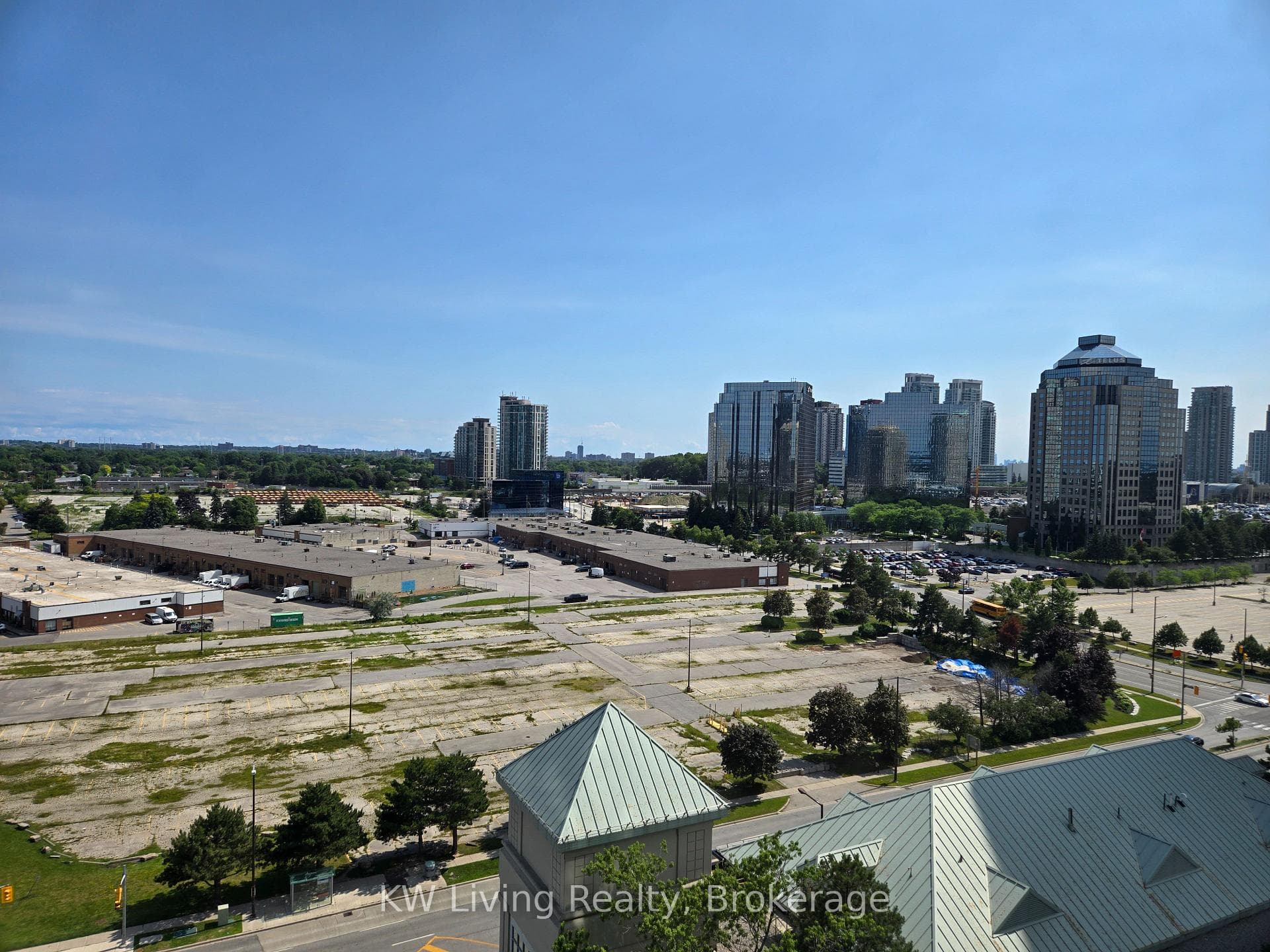 88 Corporate Drive Unit 1205 photo 3
