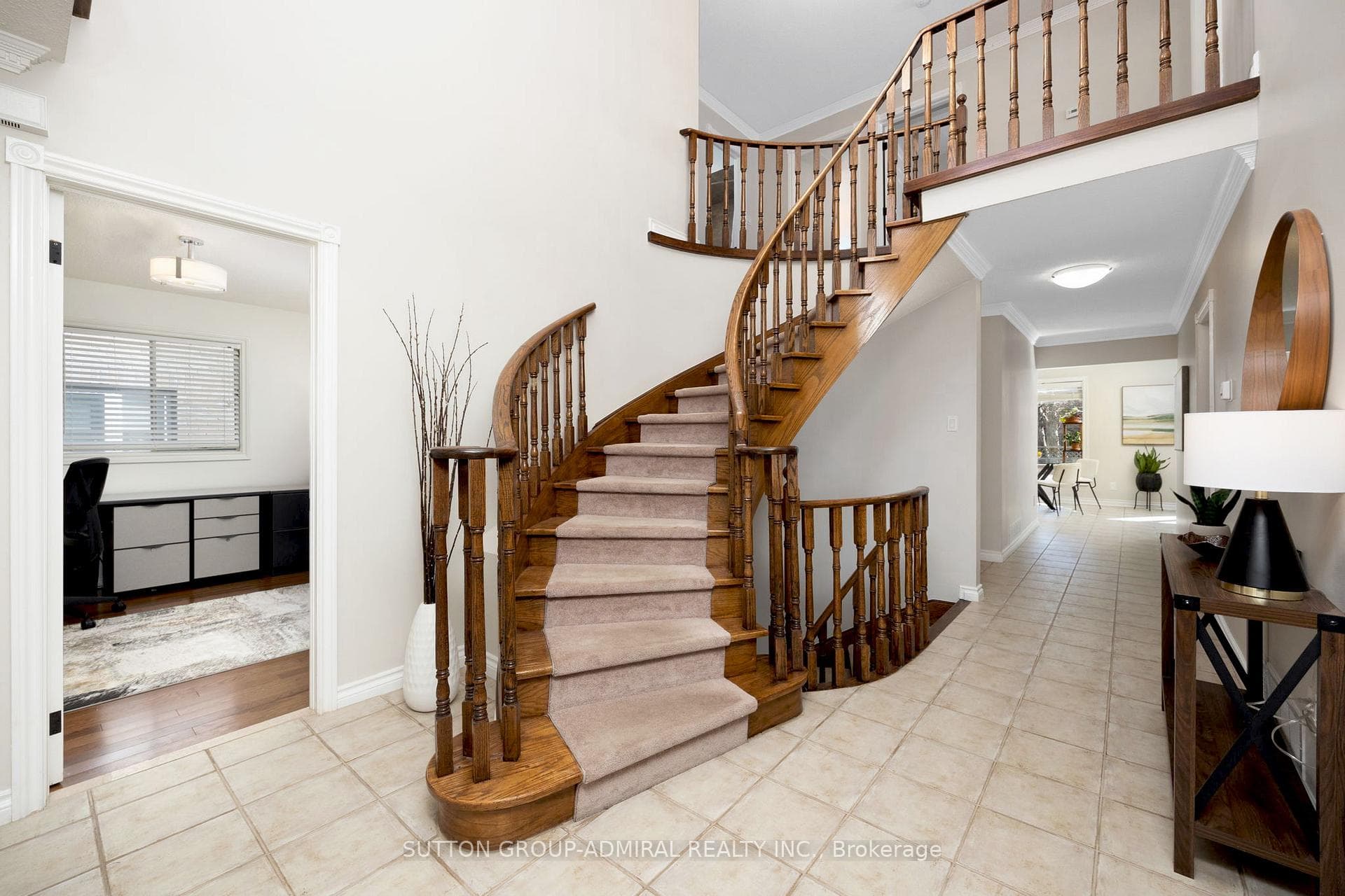 158 Carrington Drive photo 5