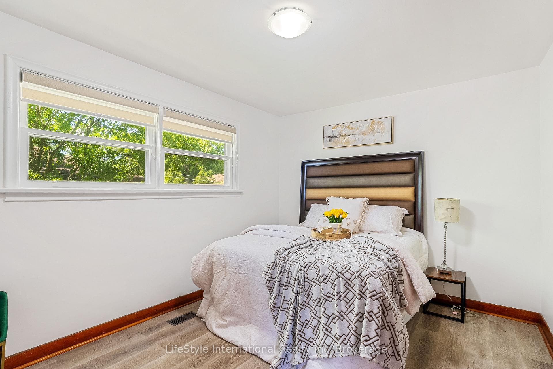 2 Westmount Road photo 18