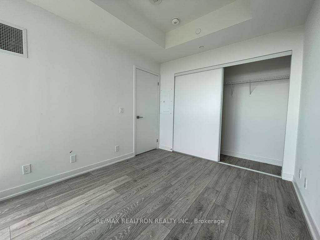 15 Holmes Avenue Unit 1709 photo 16