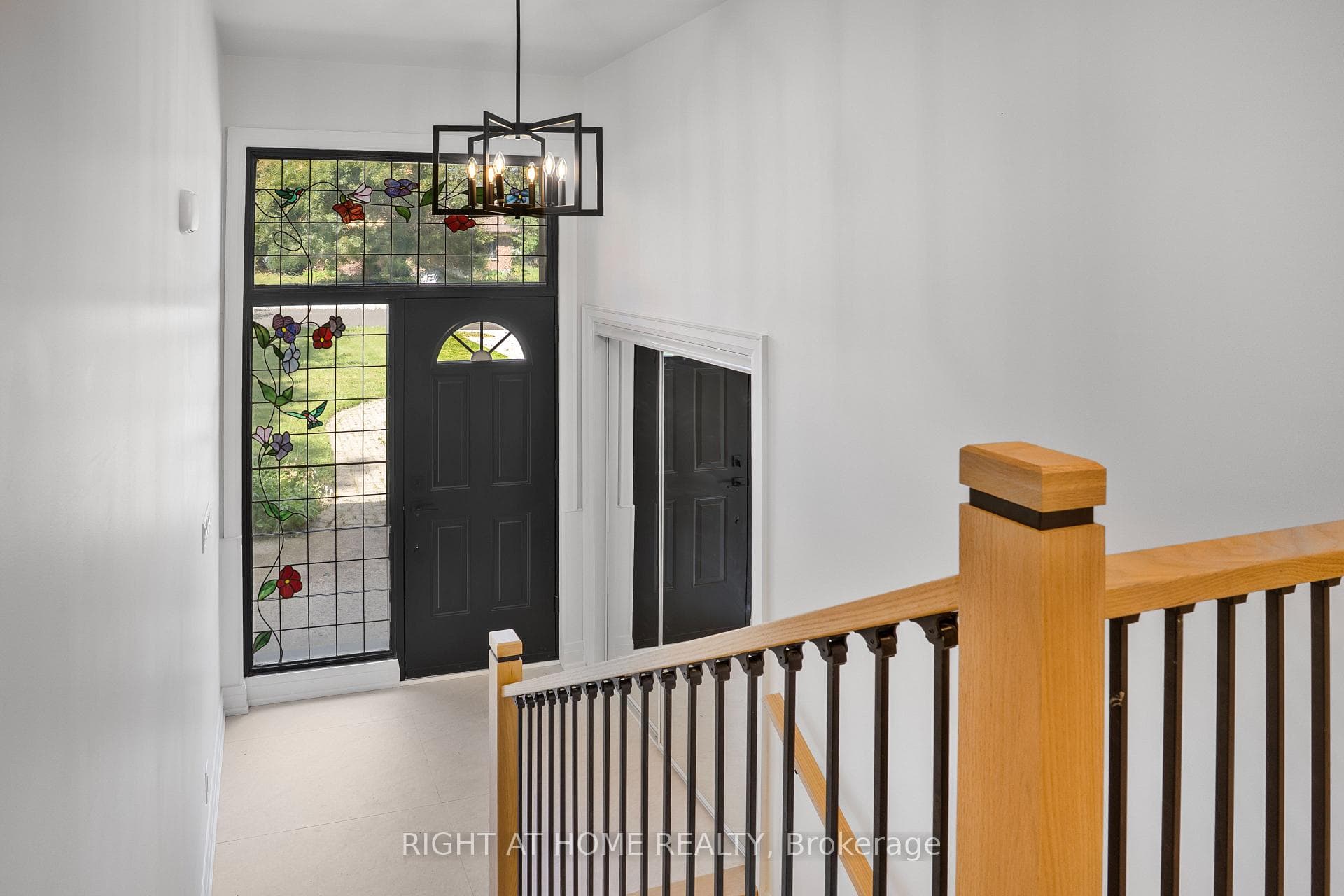 221 Victoria Street photo 3