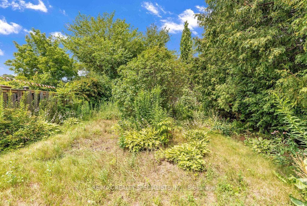 122 Cordella Avenue photo 30