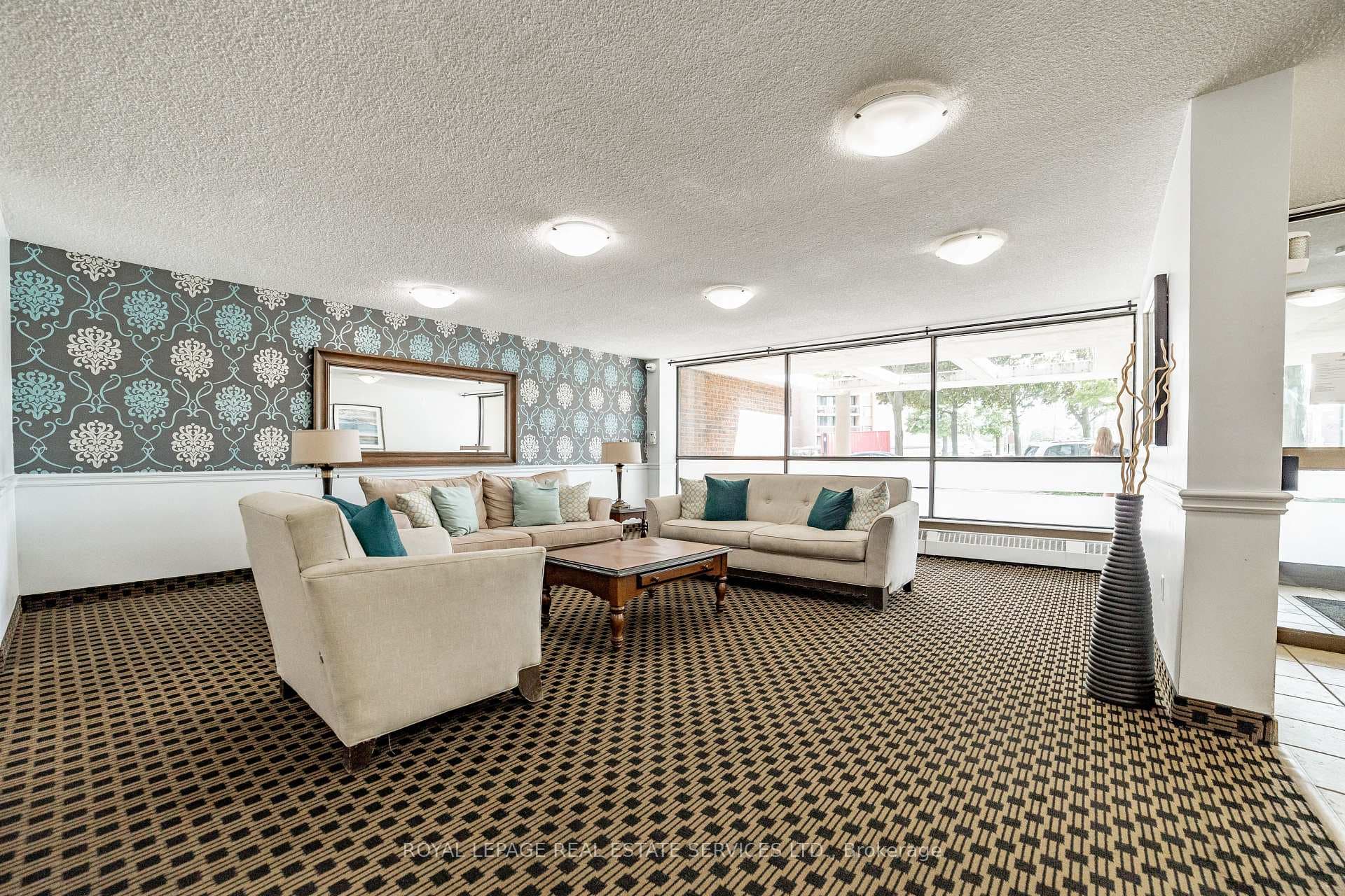3501 Glen Erin Drive Unit 311 photo 17