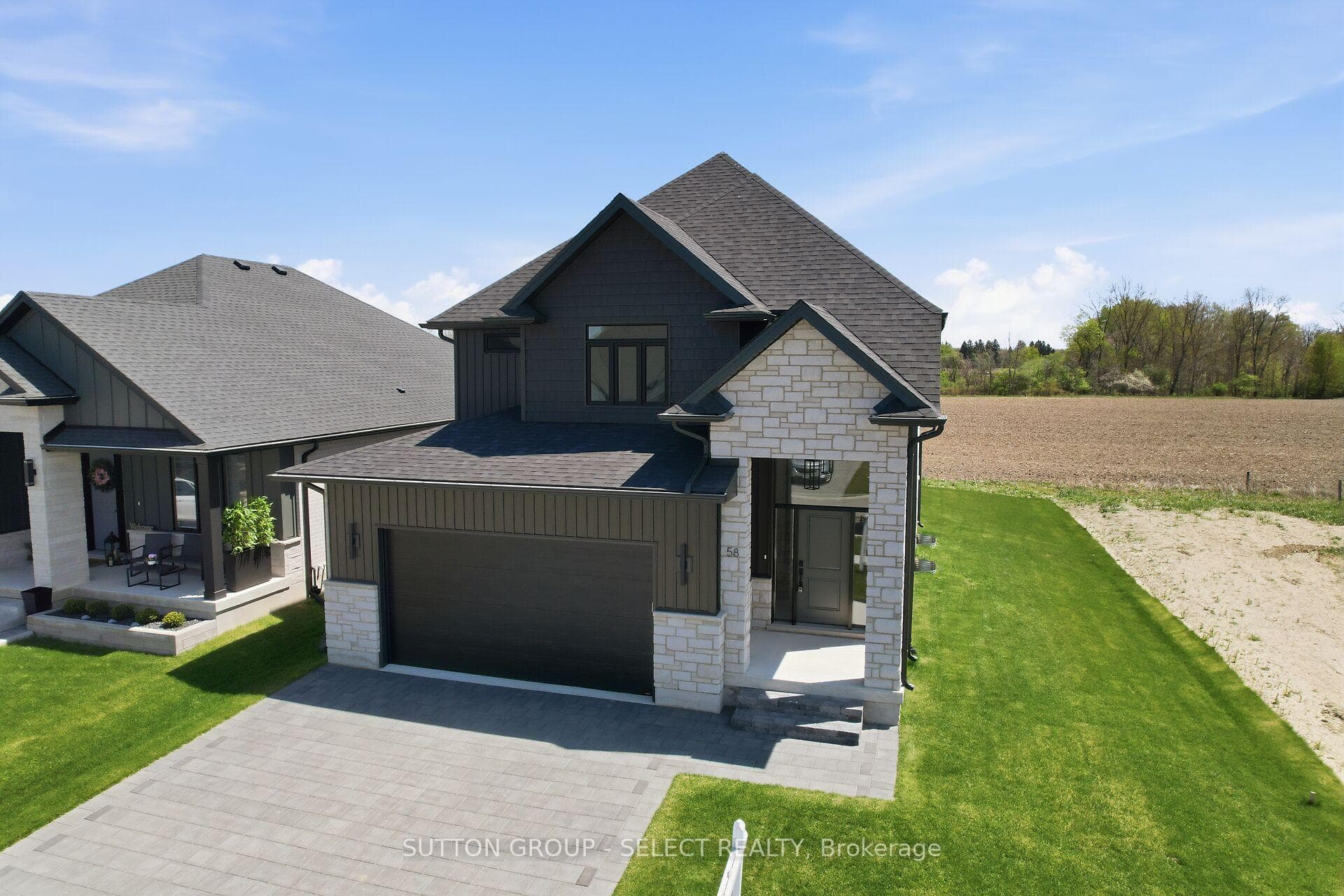 58 Briscoe Crescent photo 1