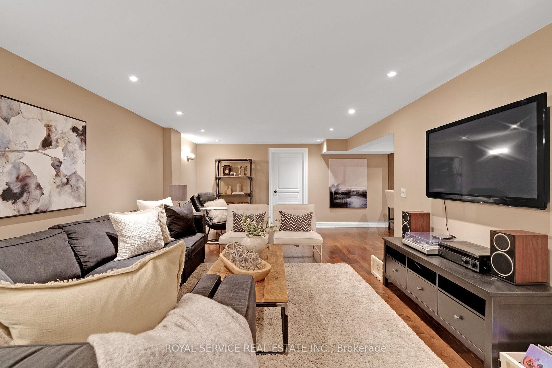 6 Medland Avenue photo 31