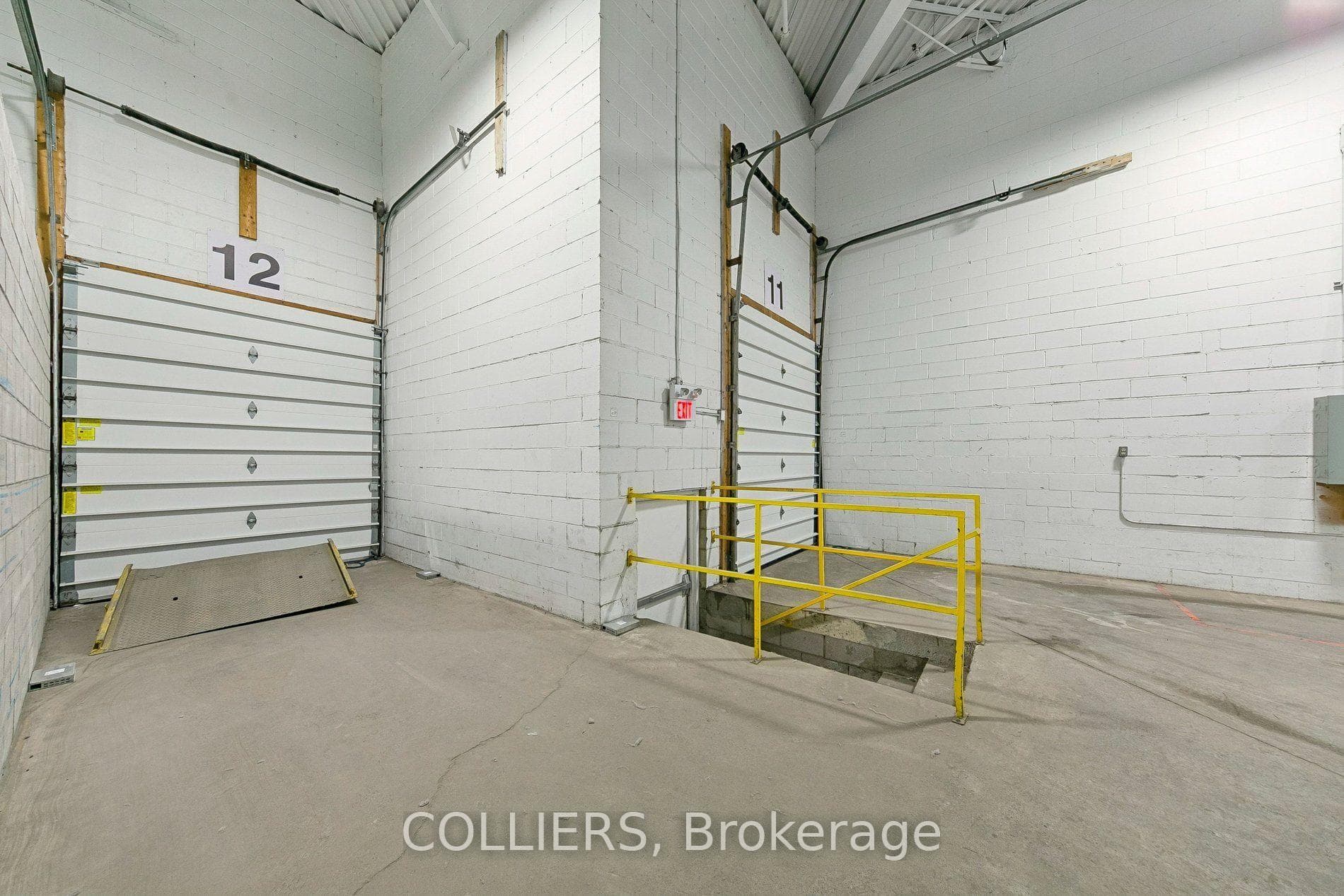 6665 Tomken Road Unit 11-14 photo 13