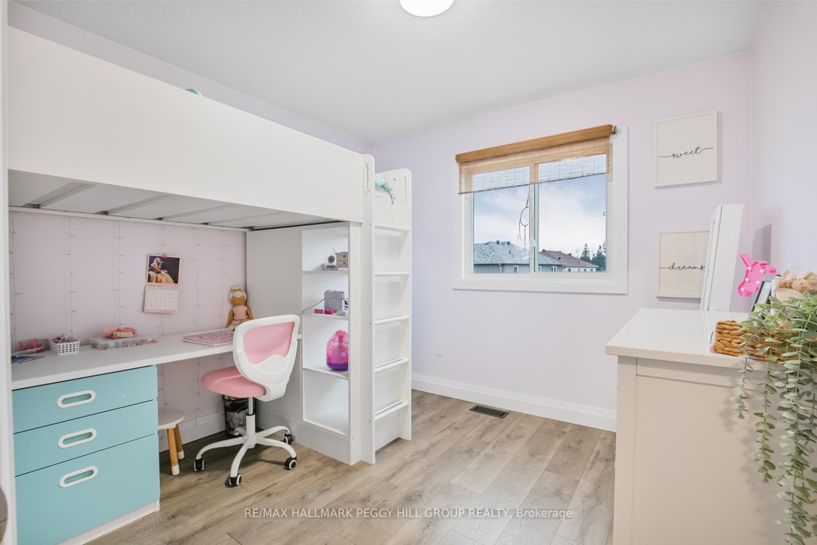 91 Banting Crescent photo 11