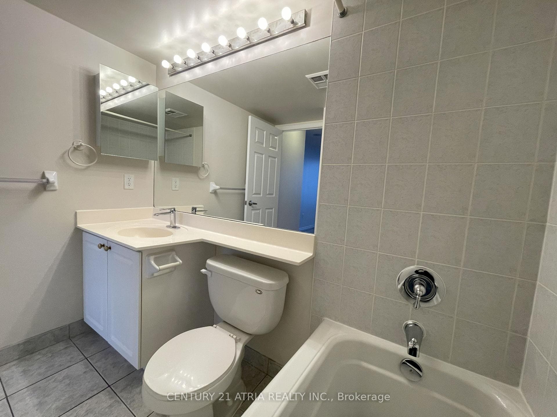 55 Strathaven Drive Unit 1202 photo 17