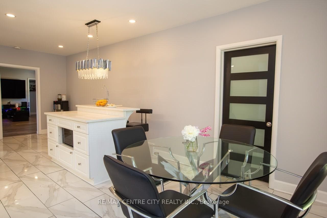 6 Prince Albert Street photo 11