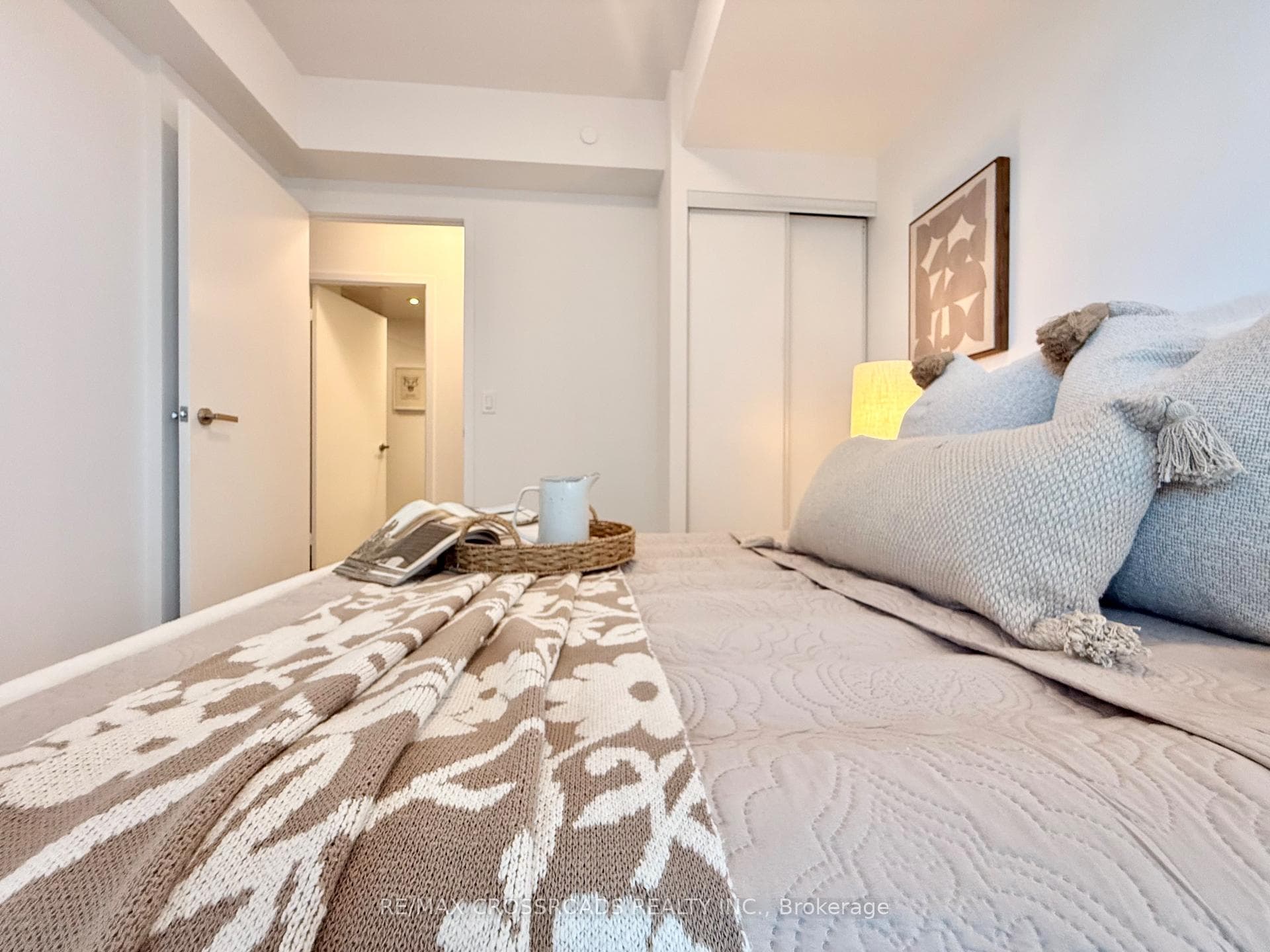 195 Redpath Avenue Unit 2301 photo 13