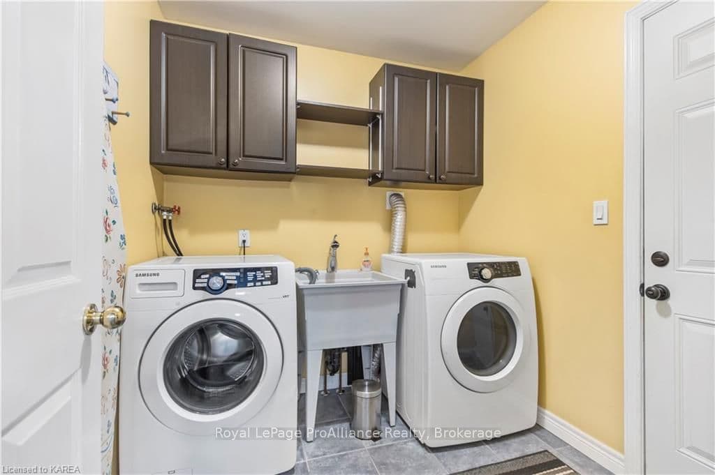 943 NEWHALL Drive photo 21