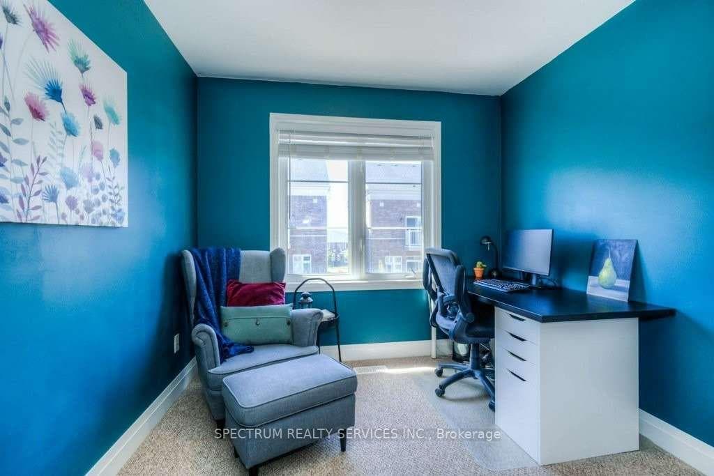 165 Hampshire Way Unit 31 photo 27