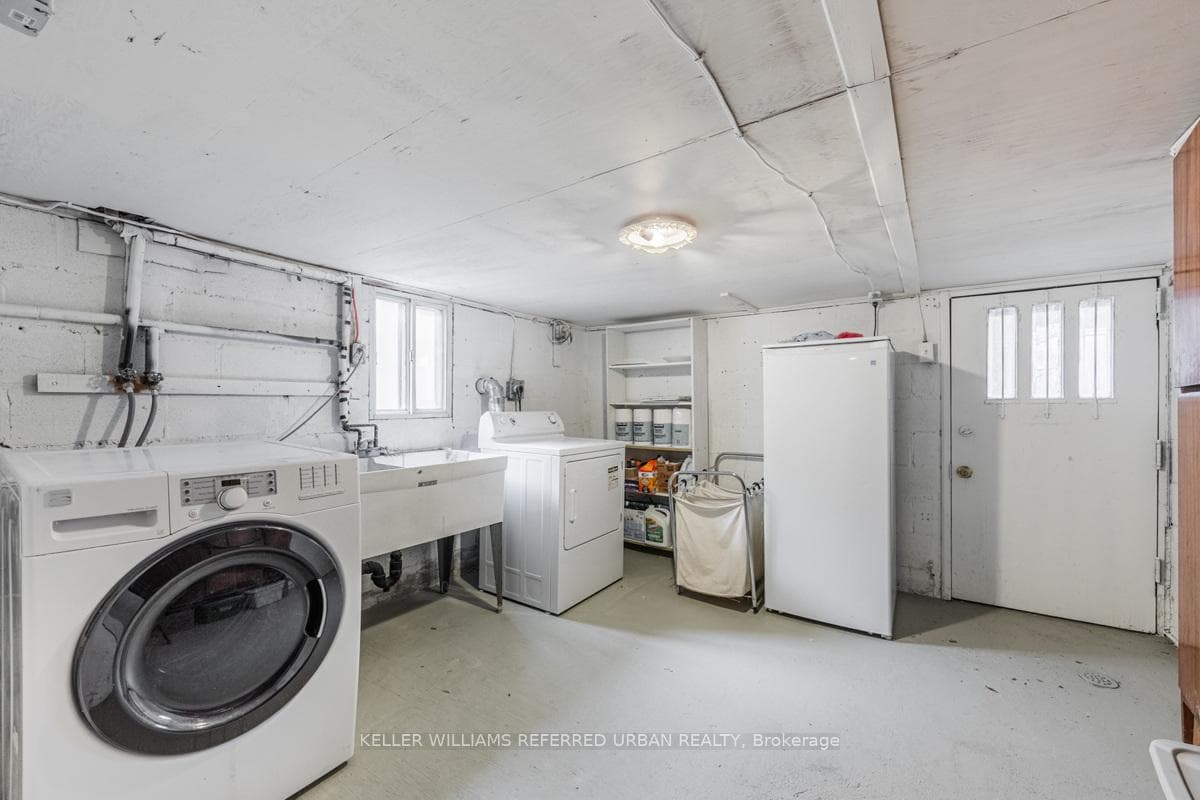 170 Winnett Avenue photo 24