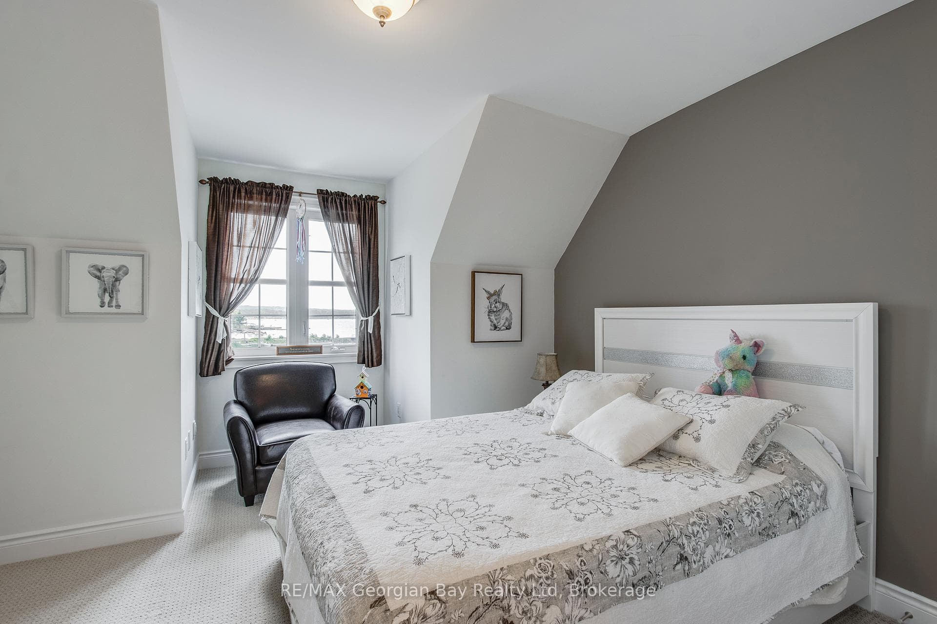 144 Wycliffe Cove N/A photo 33
