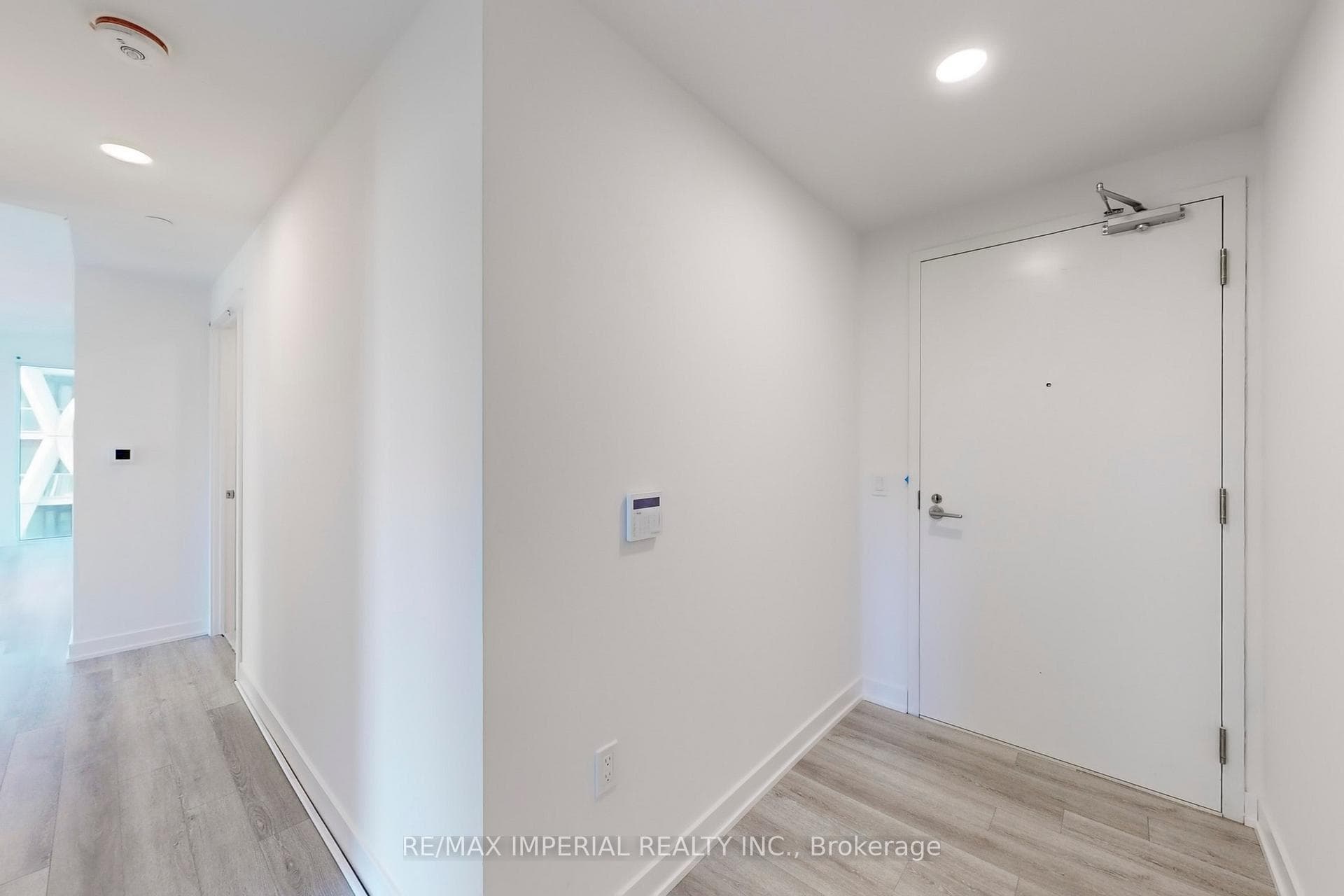 238 Simcoe Street Unit 2504 photo 27