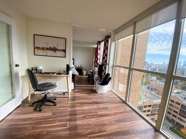15 Maitland Place Unit 1409 photo 7
