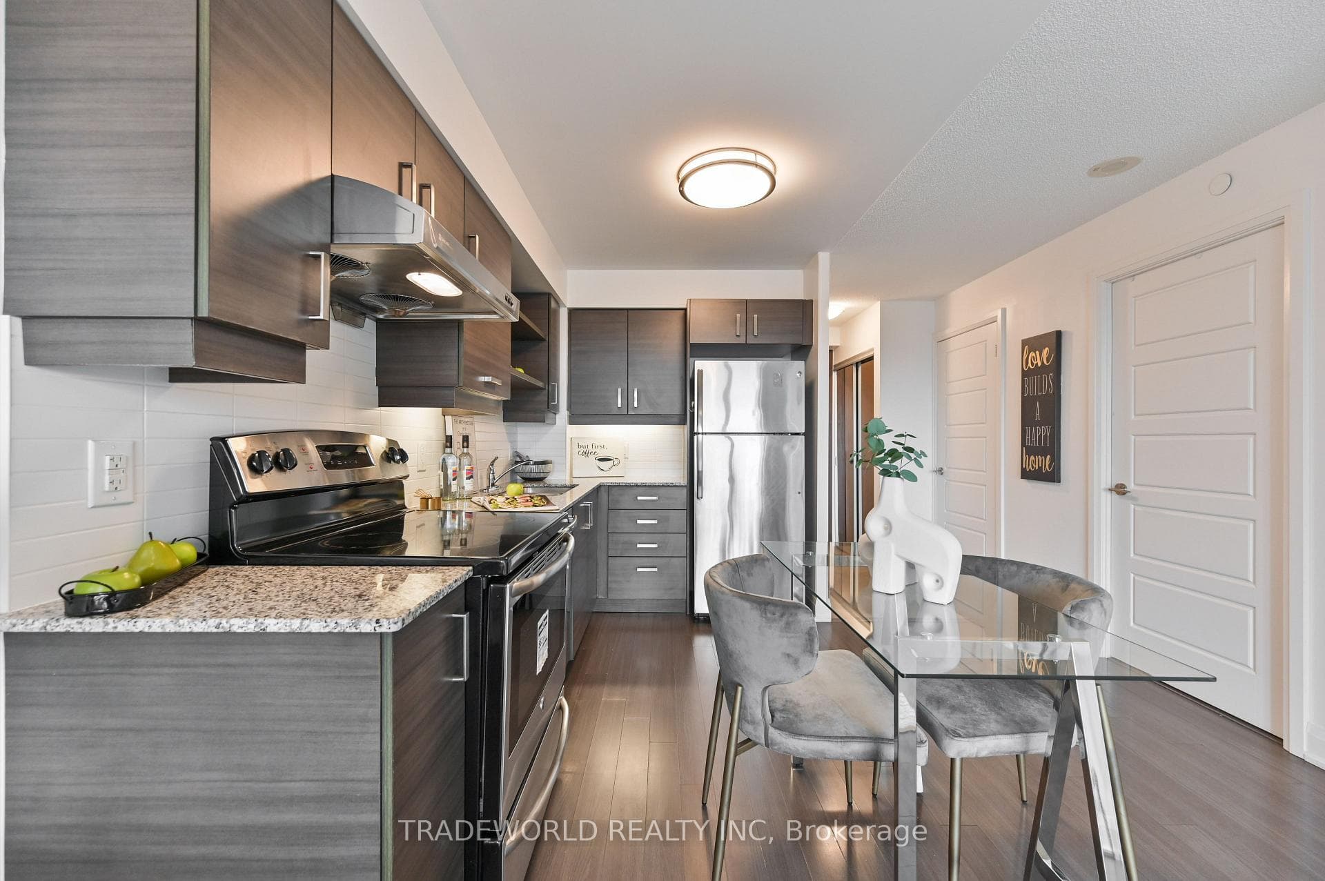 1 Uptown Drive Unit 2008 photo 7