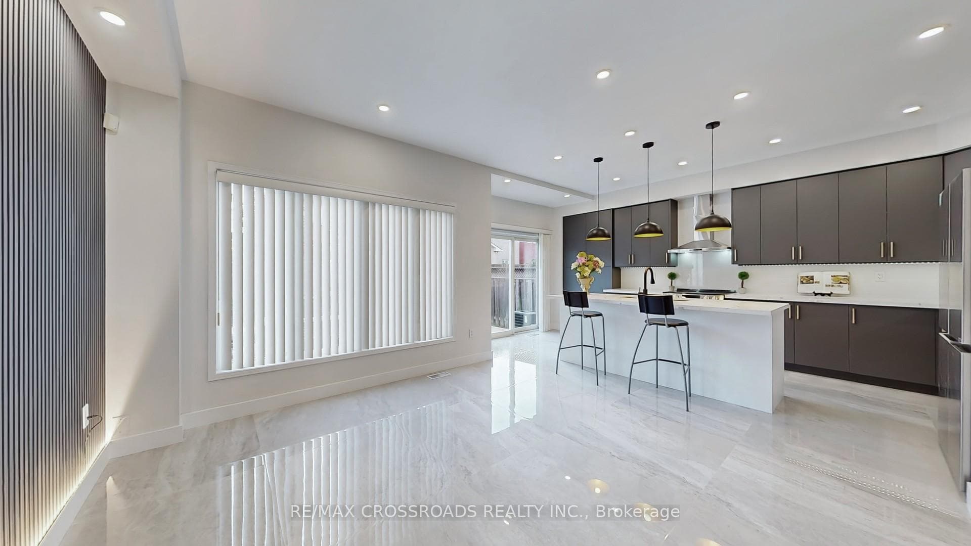 112 Alfred Paterson Drive photo 10