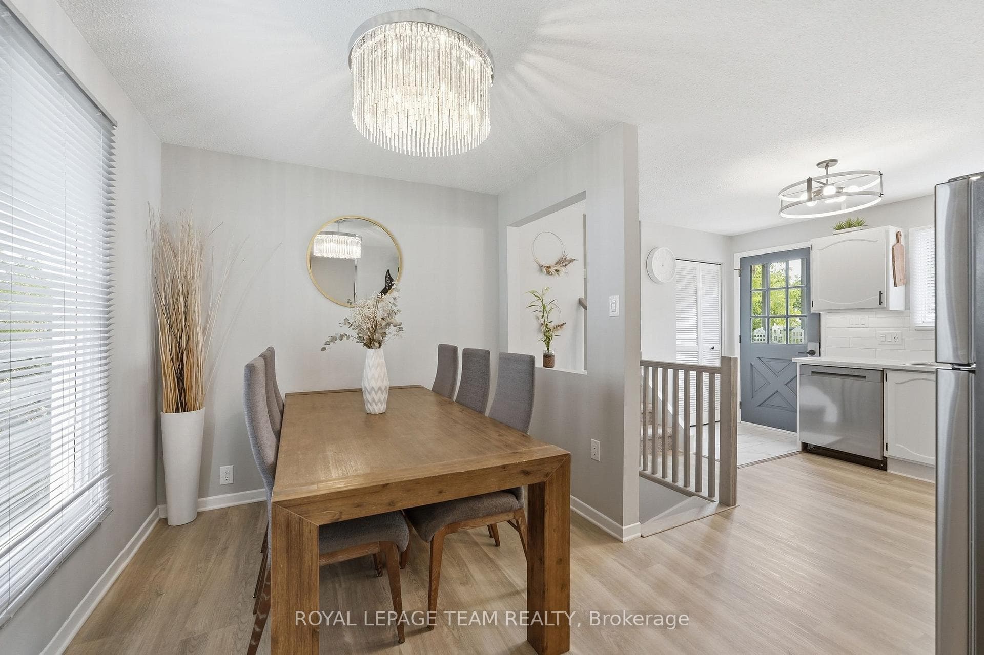 289 Montfort Street photo 16