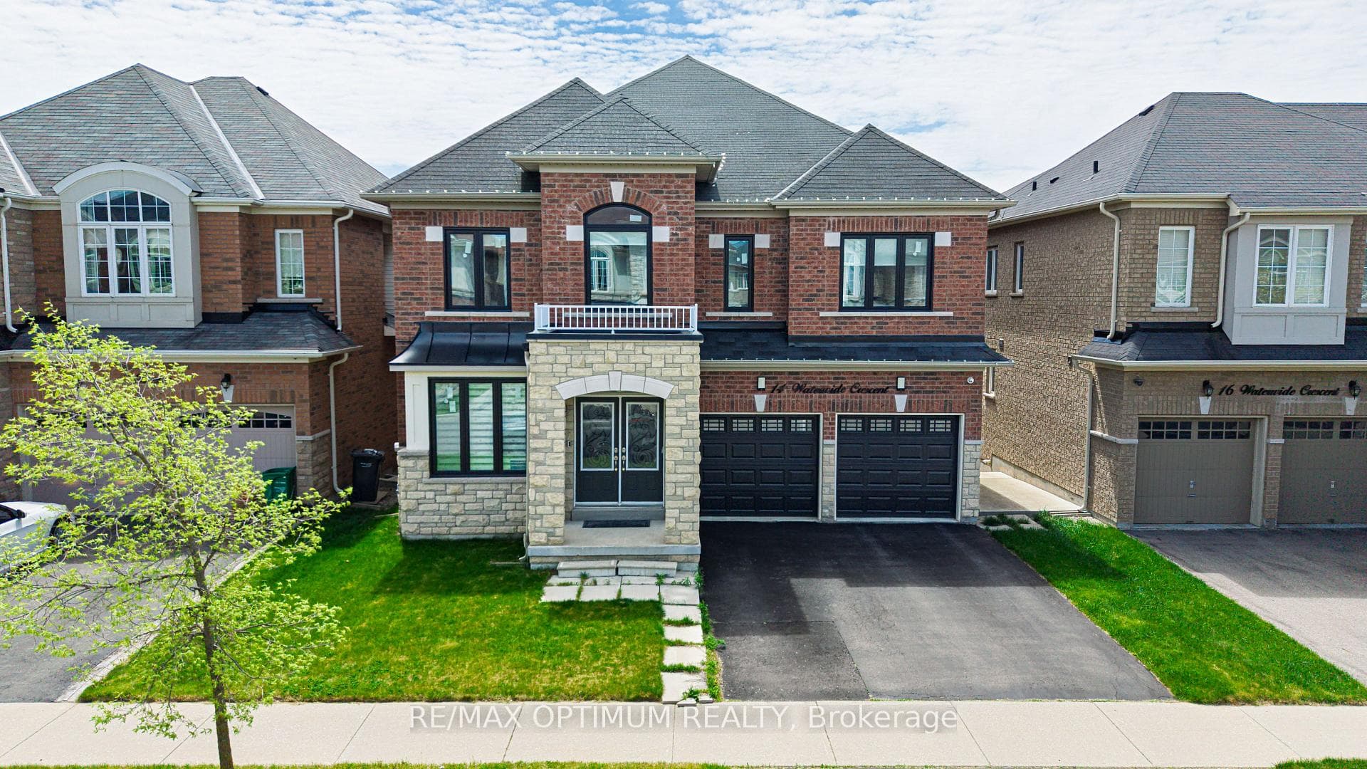 14 Waterwide Crescent photo 1