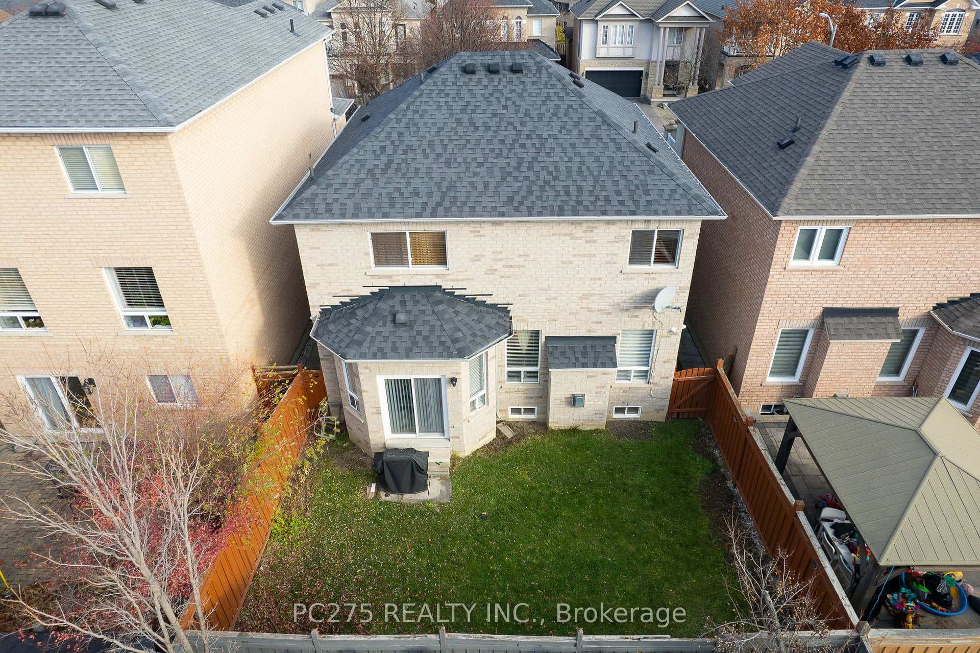 24 Wheatfield Drive photo 44