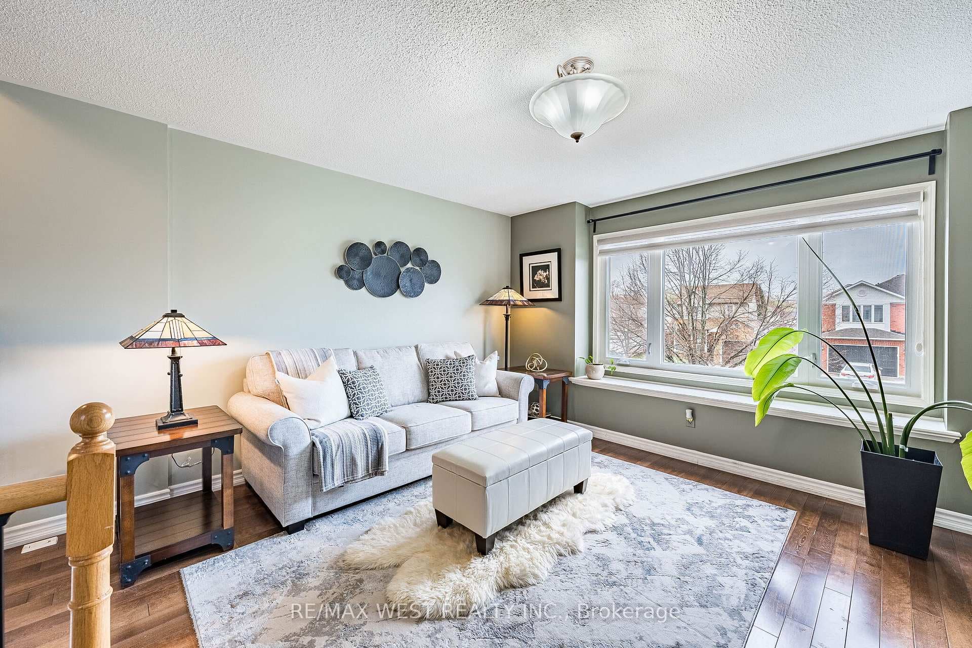 5 Moir Crescent photo 17