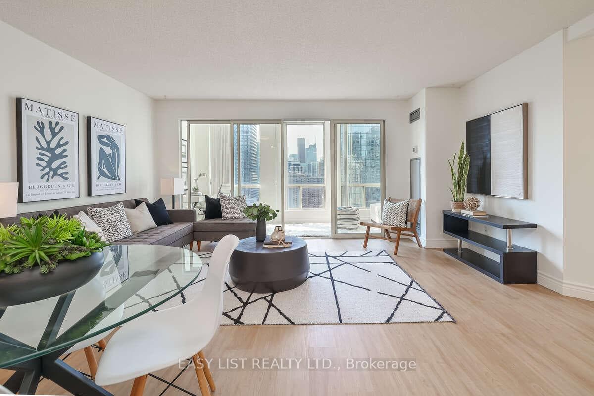 25 Grenville Street Unit 2404 photo 10