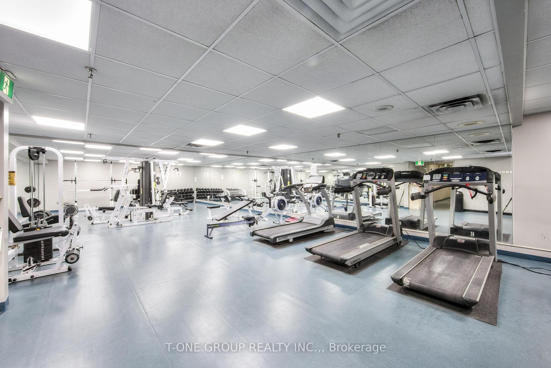2177 Burnhamthorpe Road Unit 301 photo 6