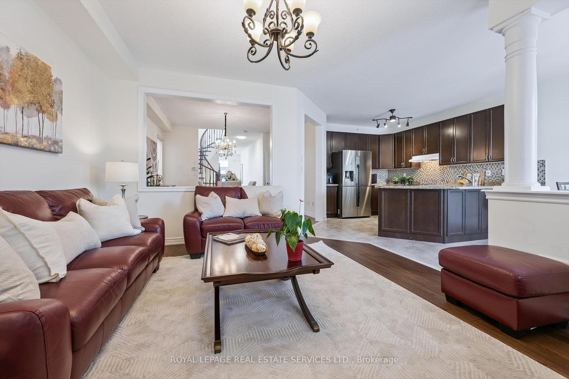 Living Area w Fireplace