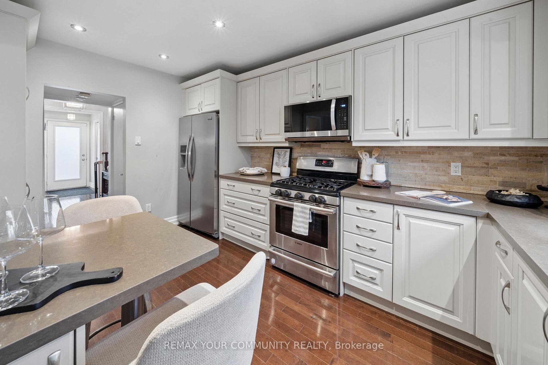 19 Newbury Lane photo 13