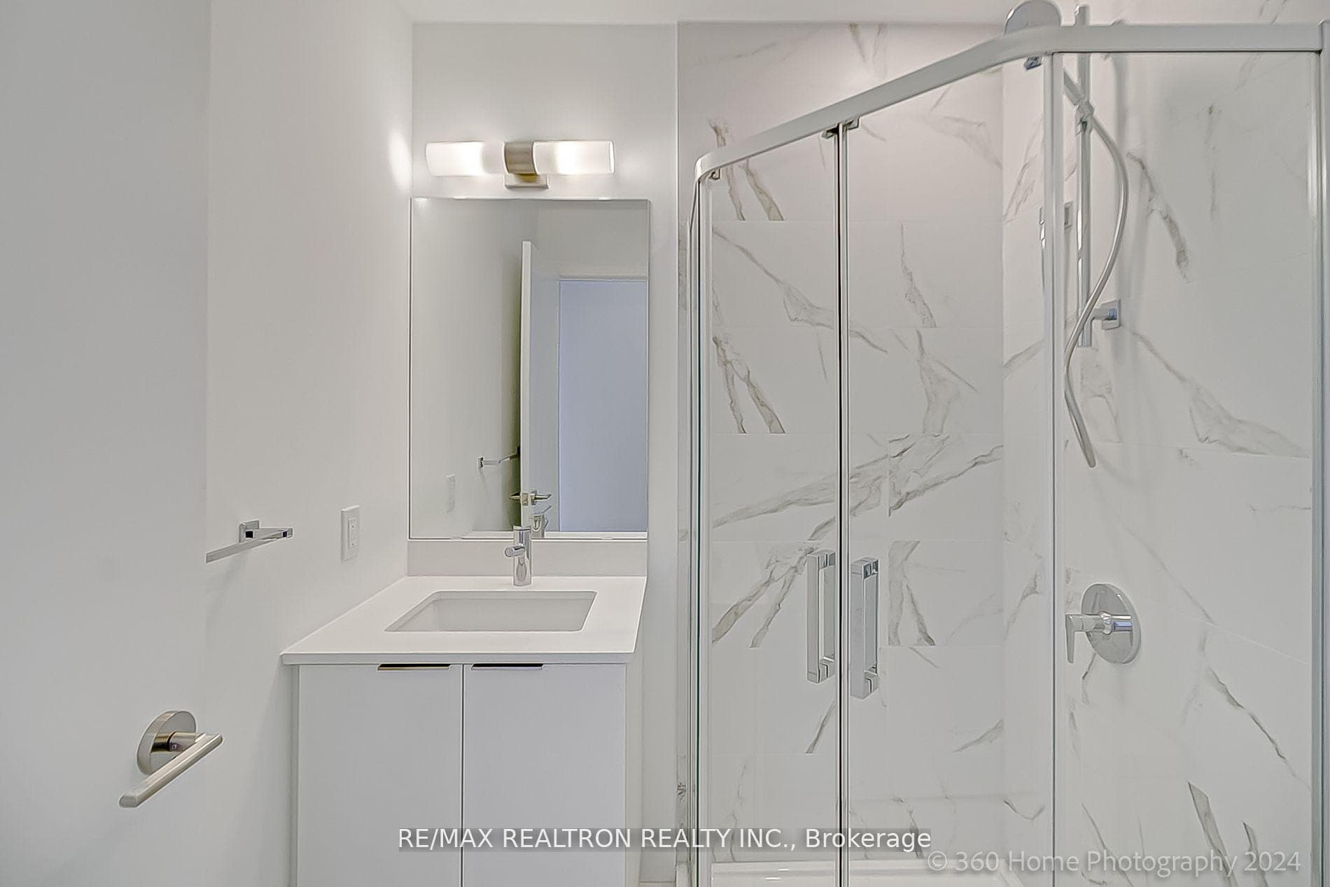 7 Golden Lion Heights Unit 3202 photo 23