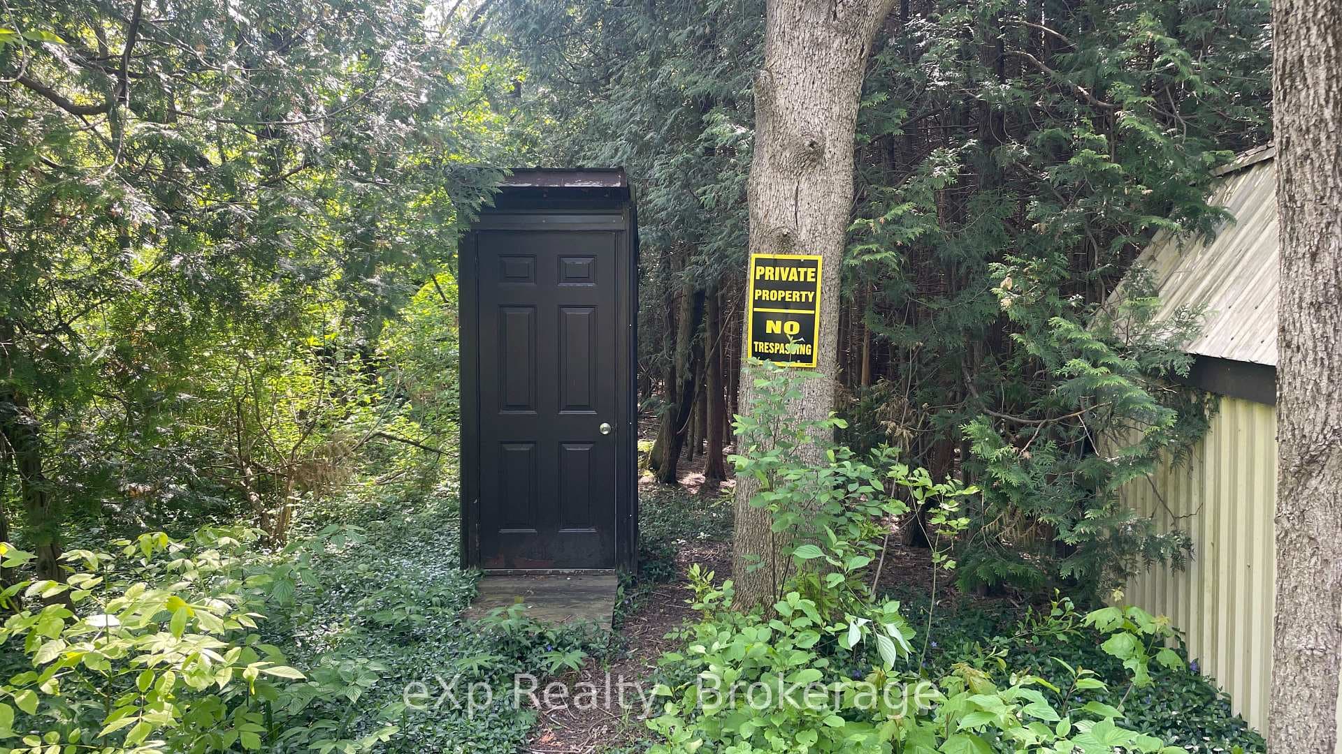 45 7th Avenue photo 13