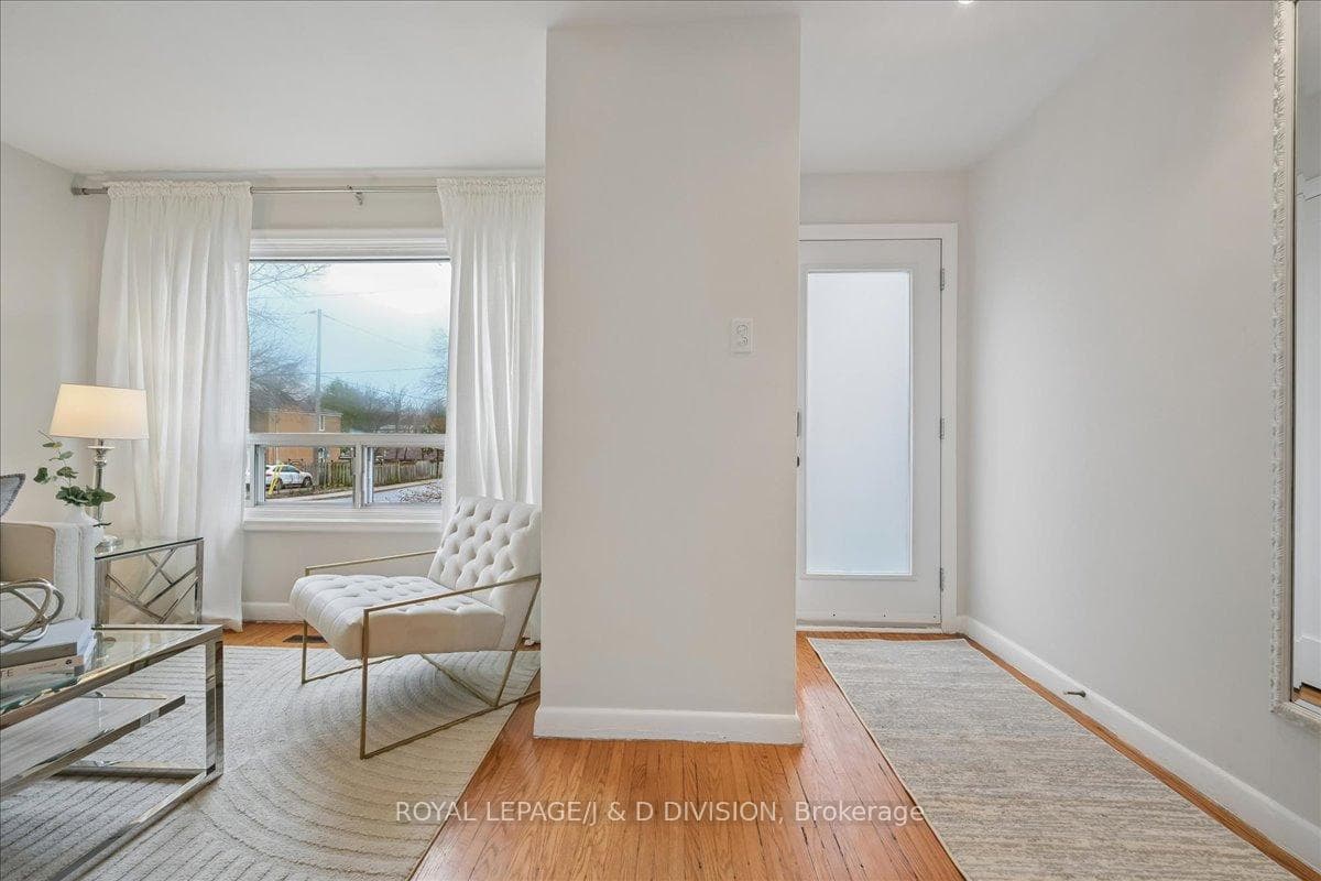 51 Skylark Road photo 4