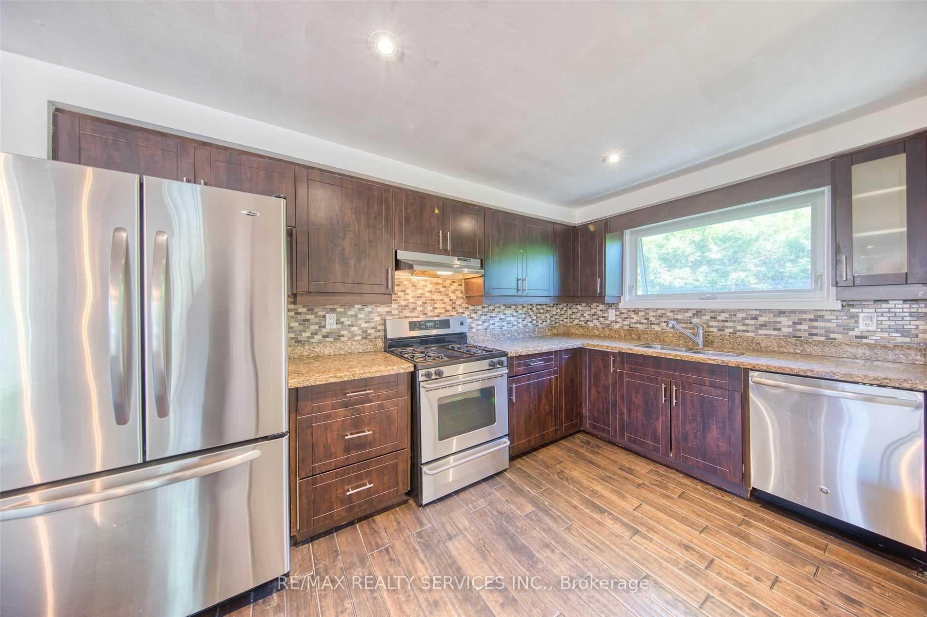 88 Clover Ridge Drive photo 14