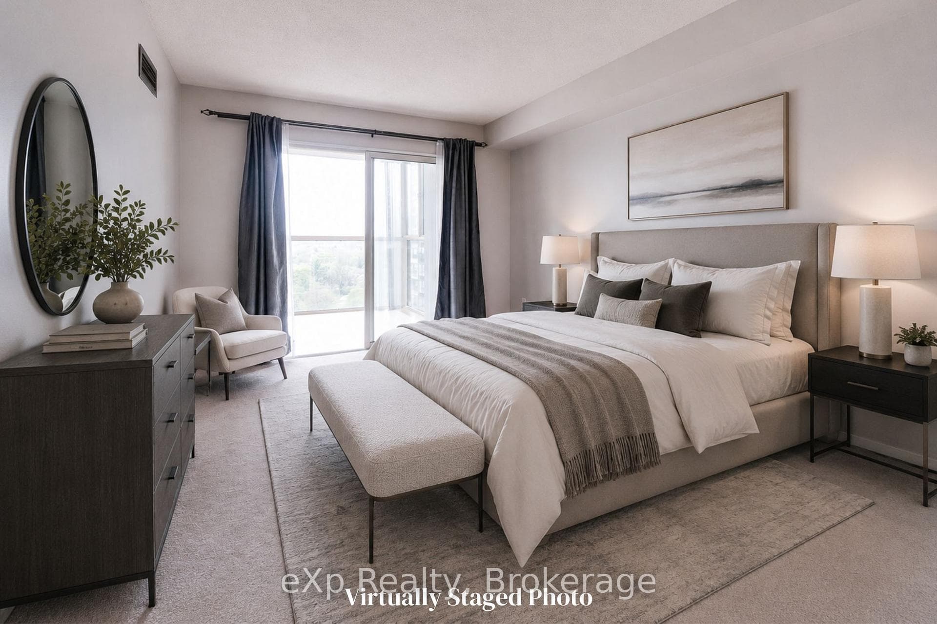 Virtually staged. Actual room shown next.