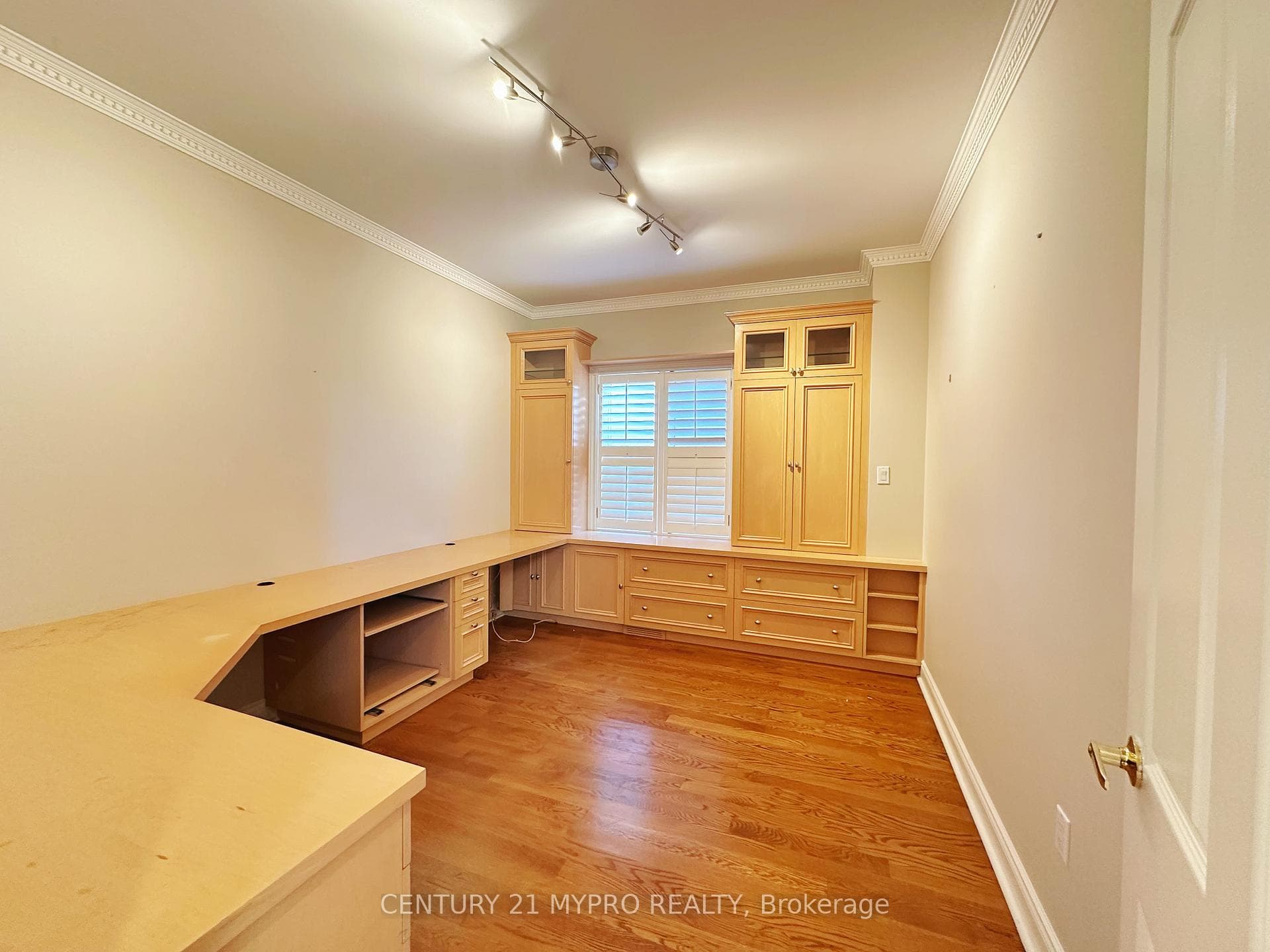 9 Langtry Place photo 12