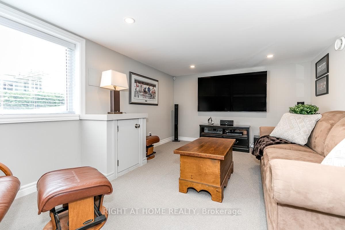 Great Space for Gaming and Socializing!