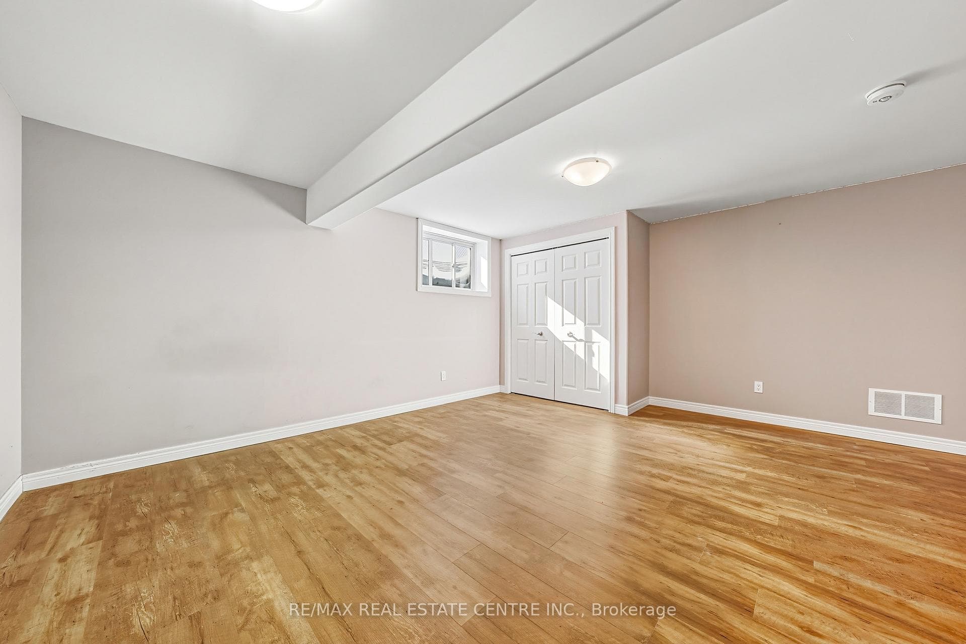 1 Phillips Court photo 45