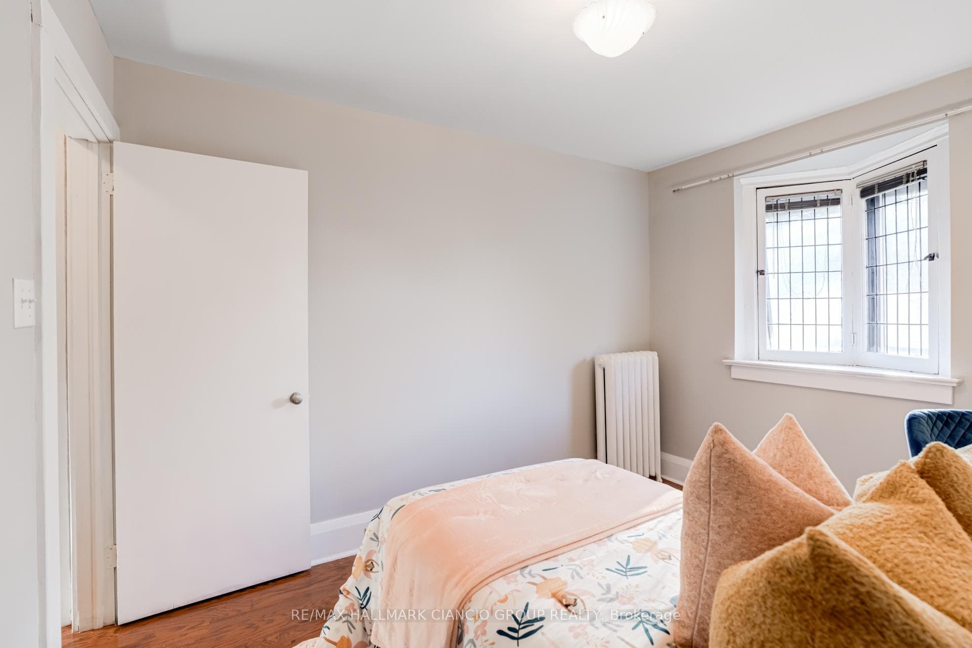 325 Mount Pleasant Road photo 18