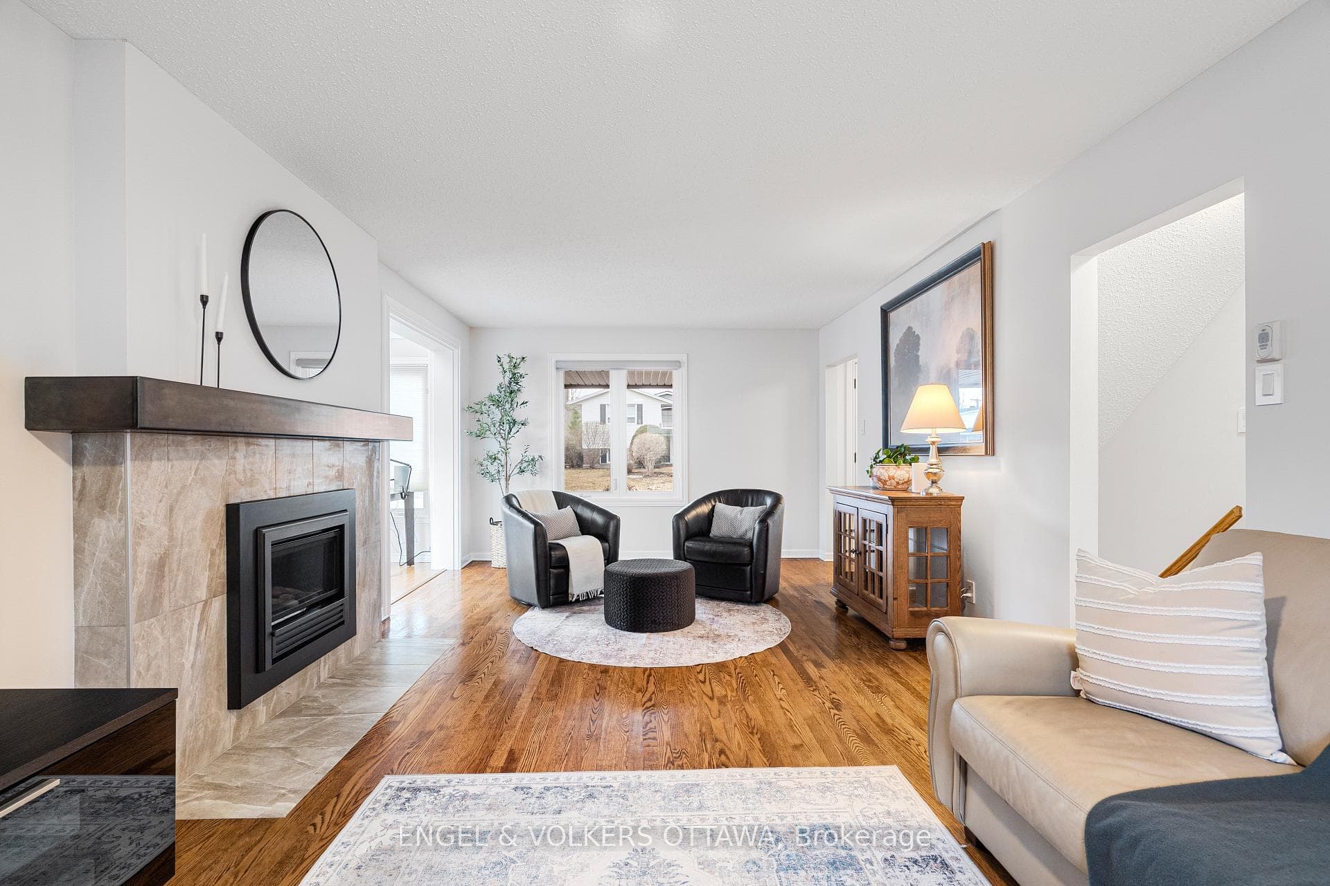 2173 Beaumont Road photo 4