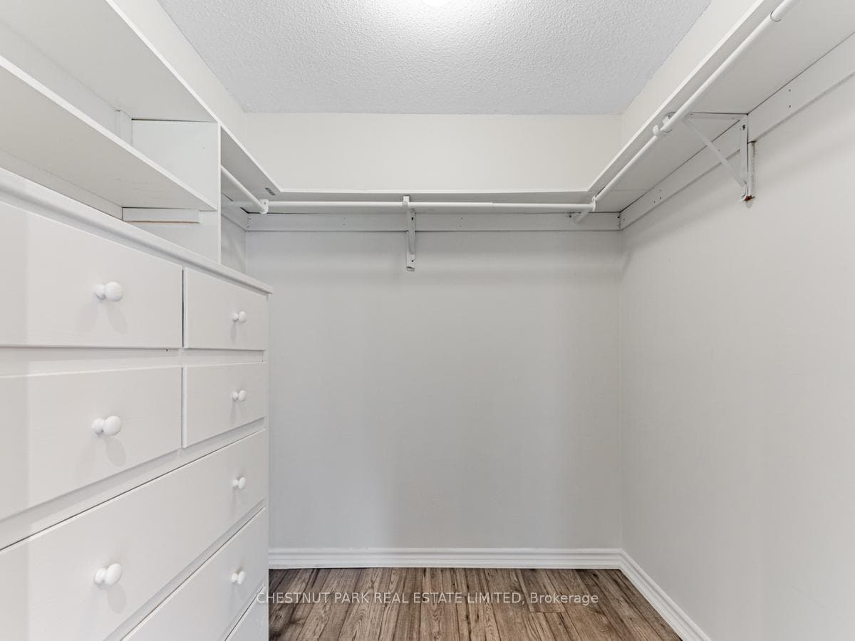 10 Kenneth Avenue Unit 1412 photo 21