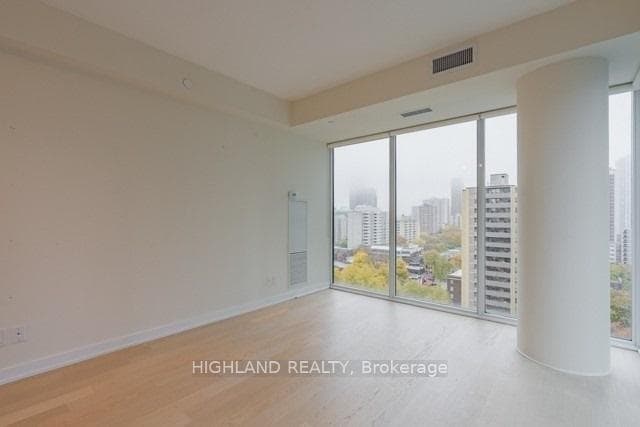 17 Dundonald Street Unit 1307 photo 8
