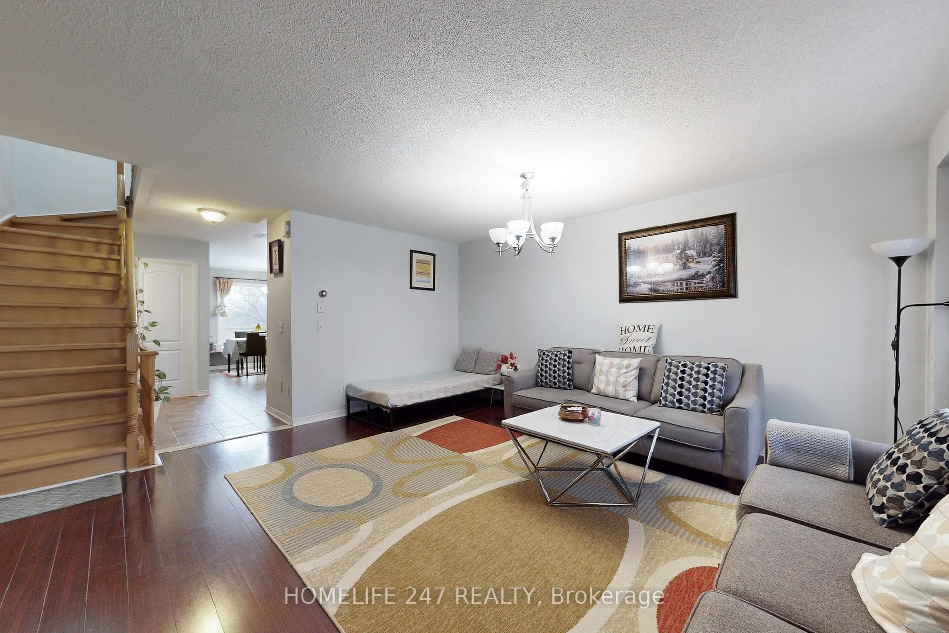118 Jenkinson Way photo 4