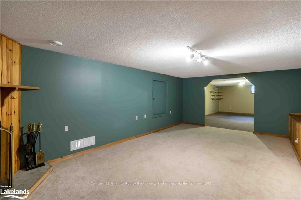1027 BLAIRHAMPTON Road photo 34