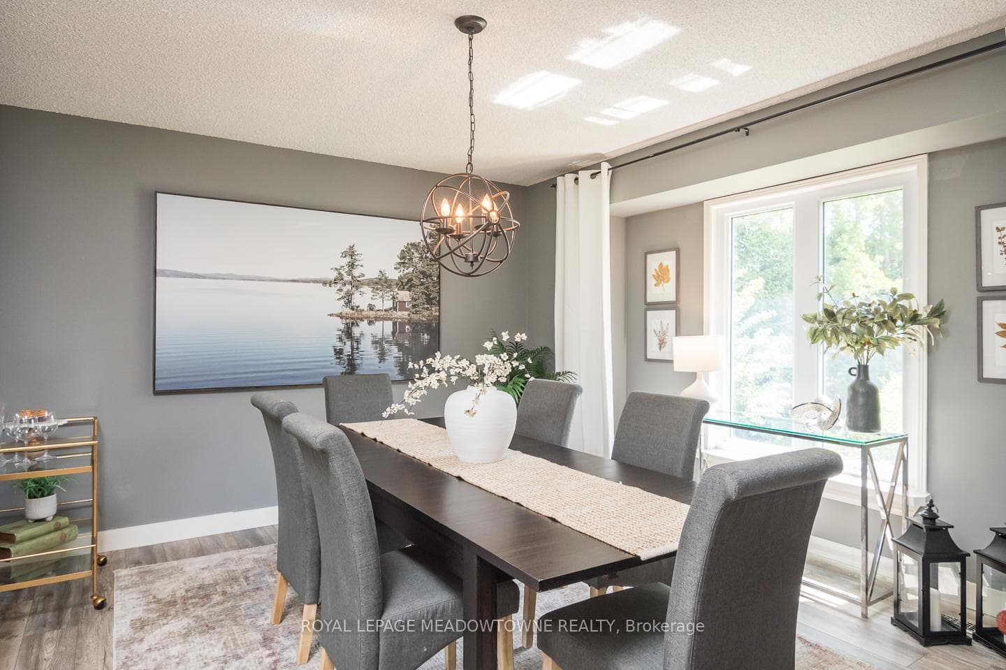 Perfect place for large family meals