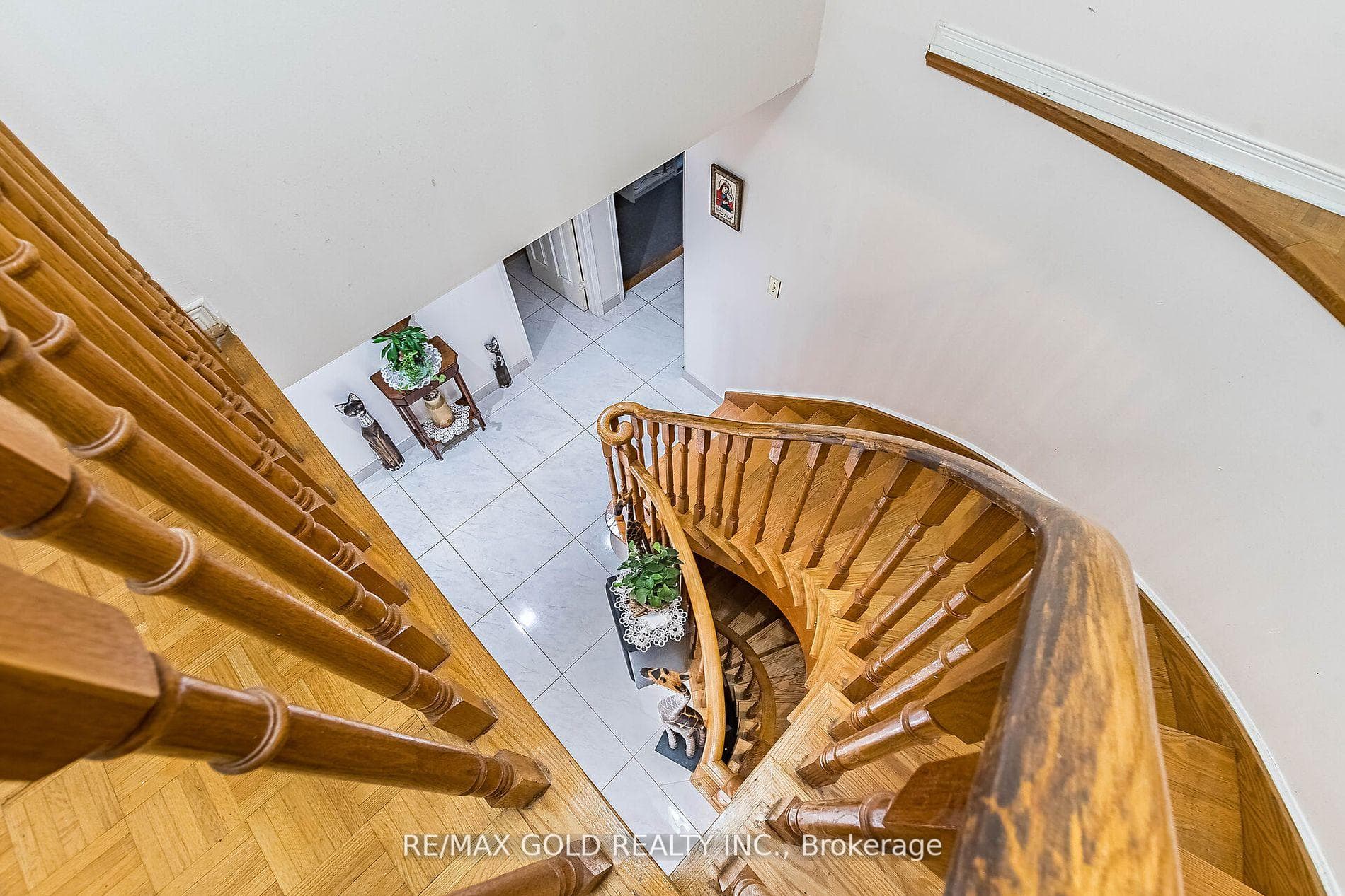 145 Sunforest Drive photo 11