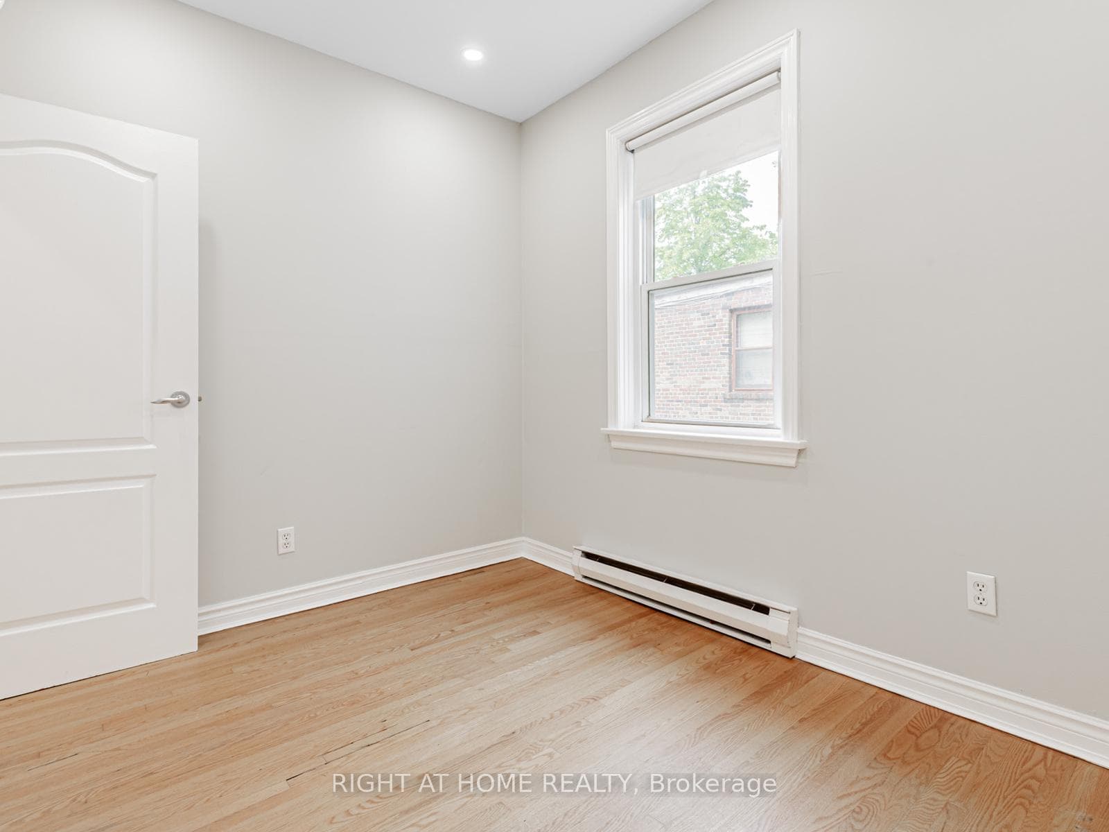 242 Waverley Road photo 19