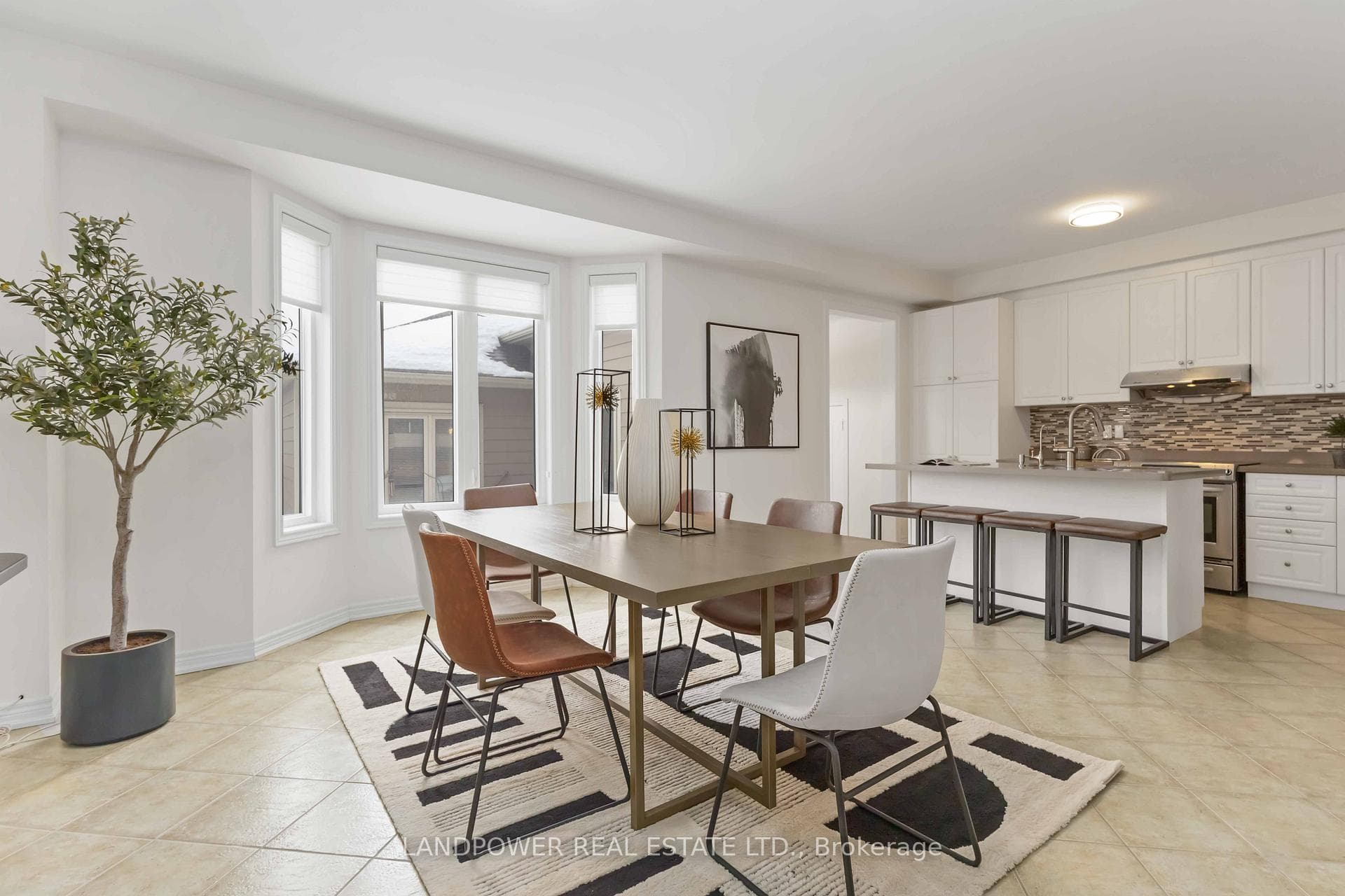 9 Russell Dawson Road photo 10