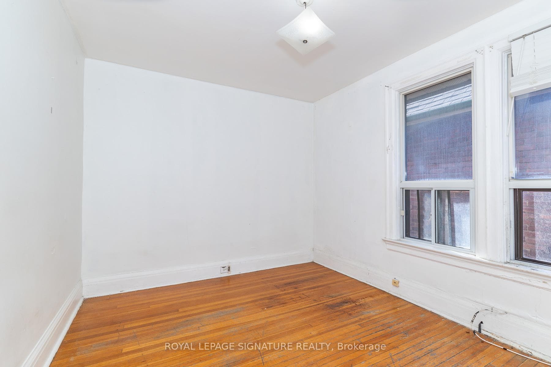 290 Margueretta Street photo 17
